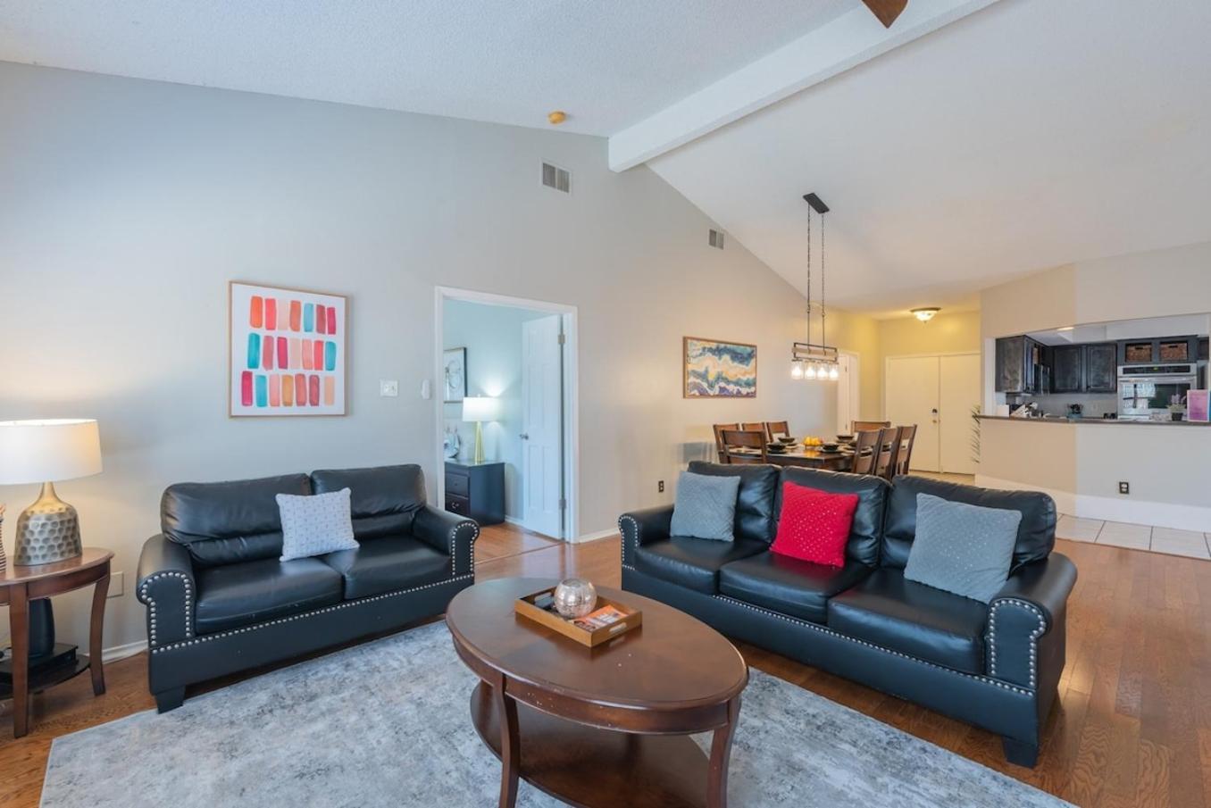 Сasa de vacaciones Beautiful With Pool, Games & Covered Patio San Antonio